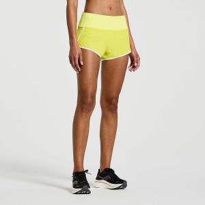 Women's Saucony Outpace 2.5" Split Shorts Yellow | UAE S62843-M89